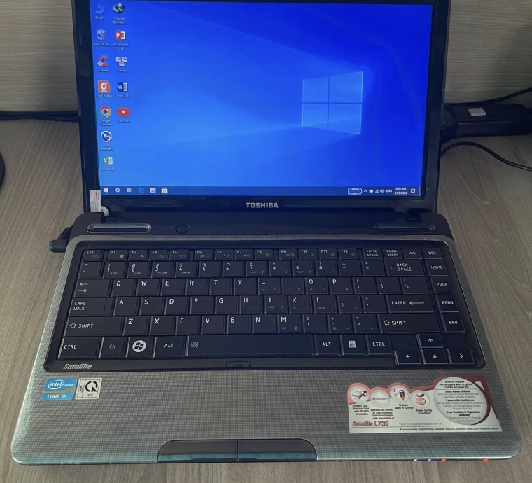 LAPTOP TOSHIBA i5-GEN2/SSD120/NGOẠI HÌNH ĐẸP
