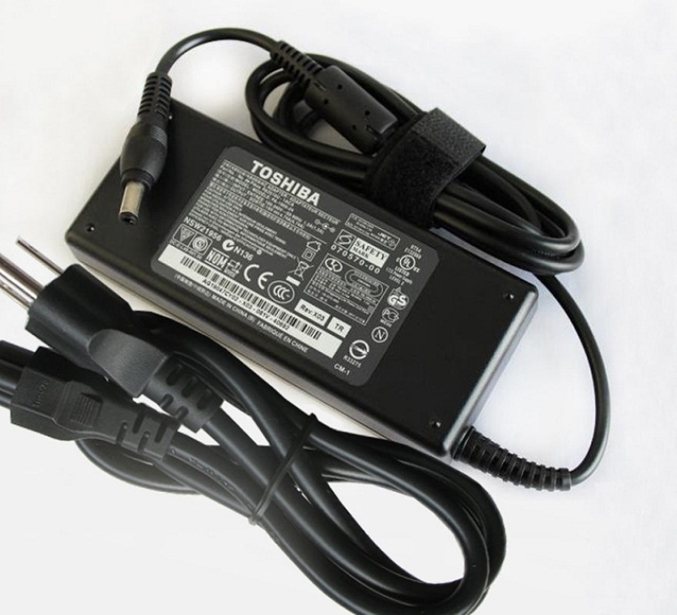 Sạc Adapter Laptop Toshiba 19V 3.95A